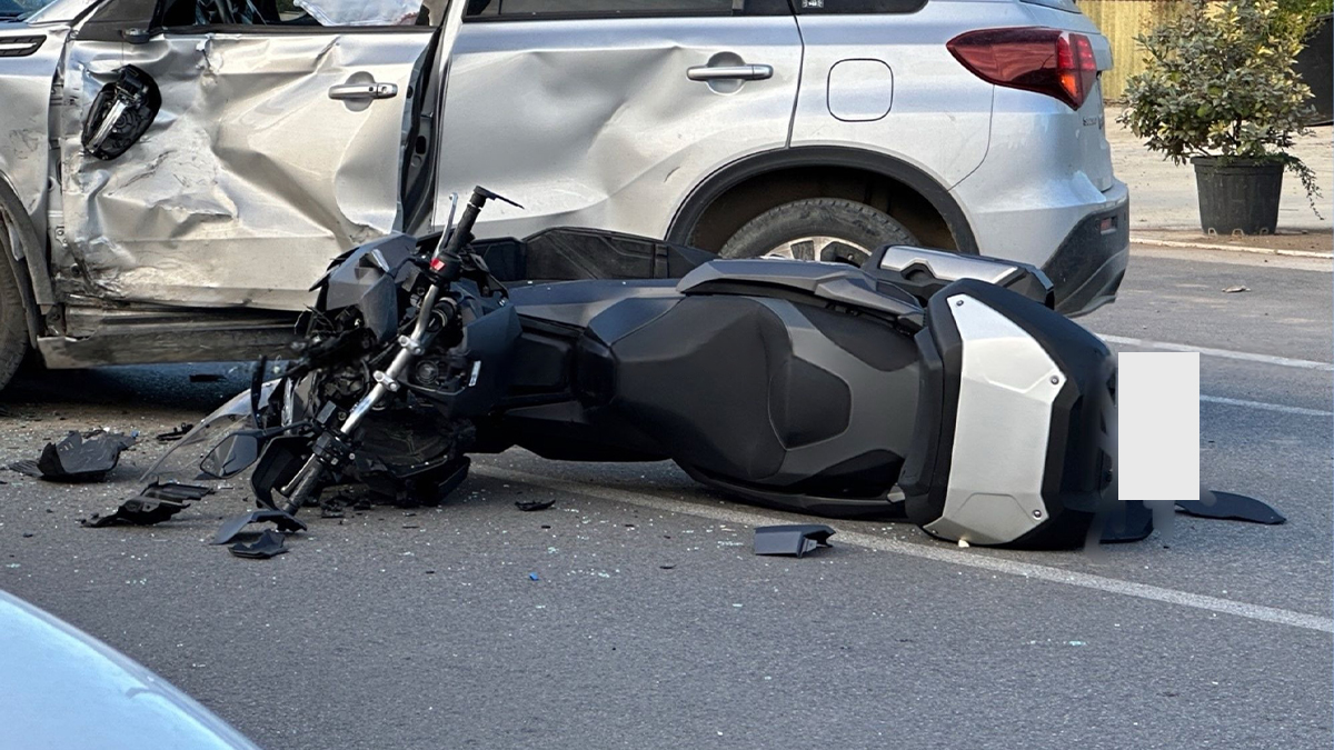 Incidente tra auto e scooter a Capaccio Paestum: ferito giovane ...